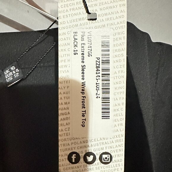 Boohoo Plus Extreme Sleeve Wrap Front Tie Flowy Top Size 12 - Picture 9 of 13